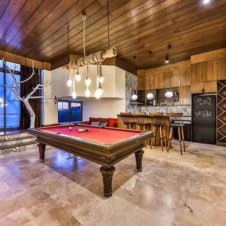 Villa Rubick - *