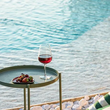Villa Rubick - *